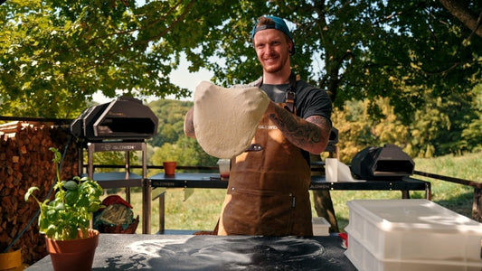 How to Stretch Pizza Dough Like a Pro - Glowen