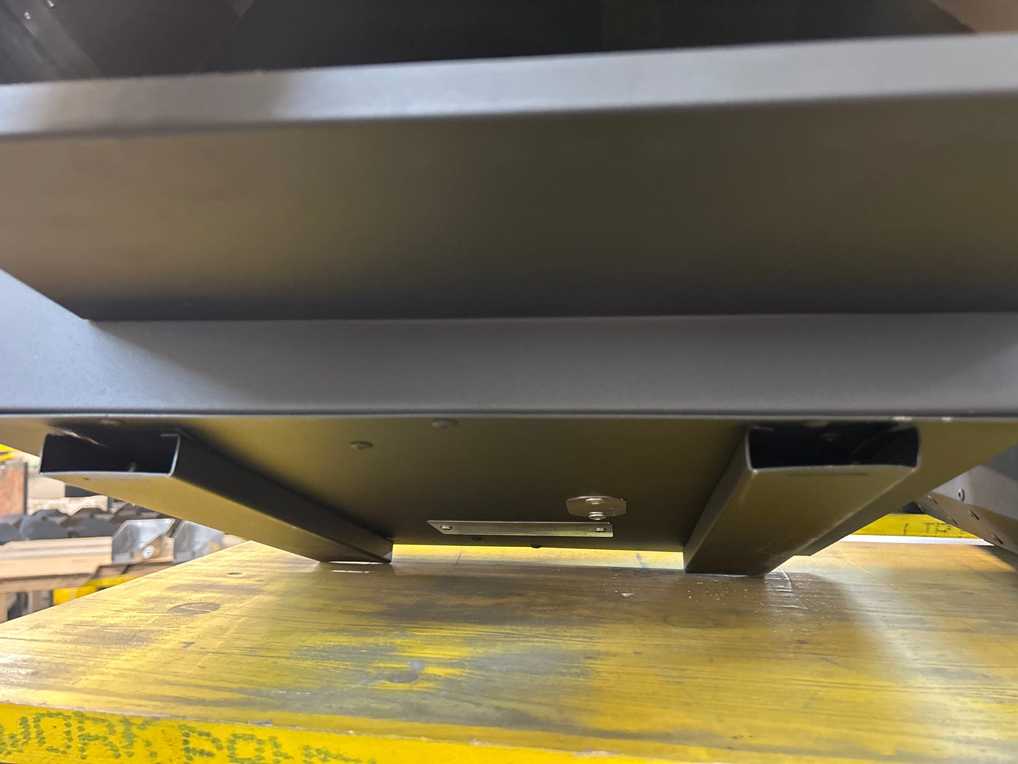 T2 Glowen Raptor Black Multi-Fuel Pizza Oven - Refurbished model